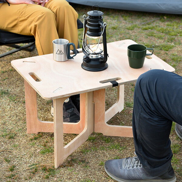 1年保証 アウトドアテーブル コンパクト Mサイズ 幅 60cm 木製 折りたたみ レジャーテーブル テーブル アウトドア キャンプ 折り畳み 運動会 お花見 レジャー ピクニックテーブル キャンプ用品 パネルテーブル キャンプテーブル シンプル FIELDOOR ●[送料無料]