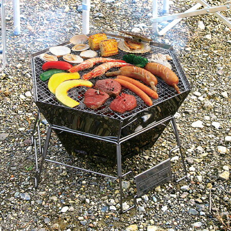 バーベキューグリル　ファイアグリル　ステンレス製　キャプテンスタッグ （ 送料無料 バーベキューコンロ BBQ グリル キャンプ用品 焚き火台　焚火台　六角形　ヘキサゴン　アウトドア用品 ） 【3980円以上送料無料】